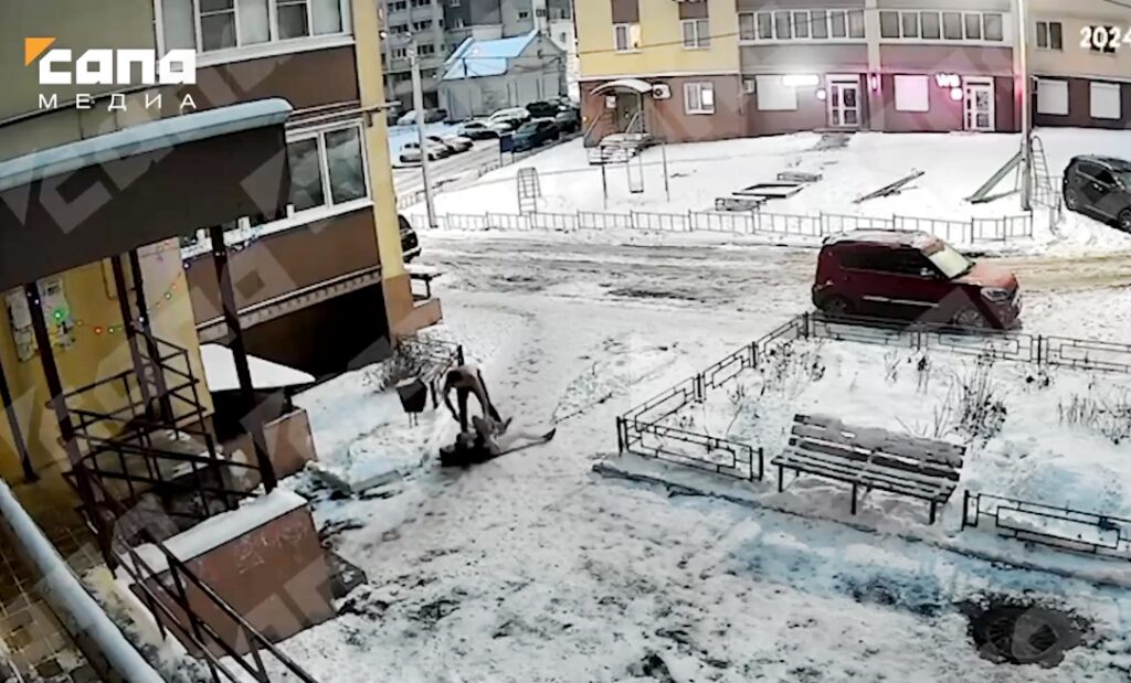 Голая драка