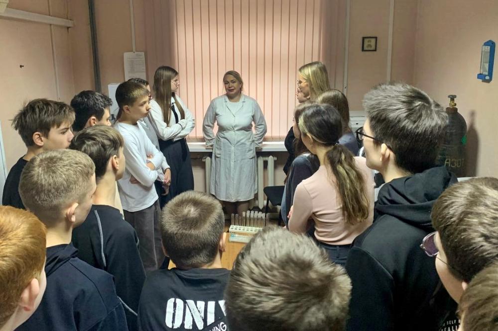 Школьники встретились с работниками наркоконтроля 