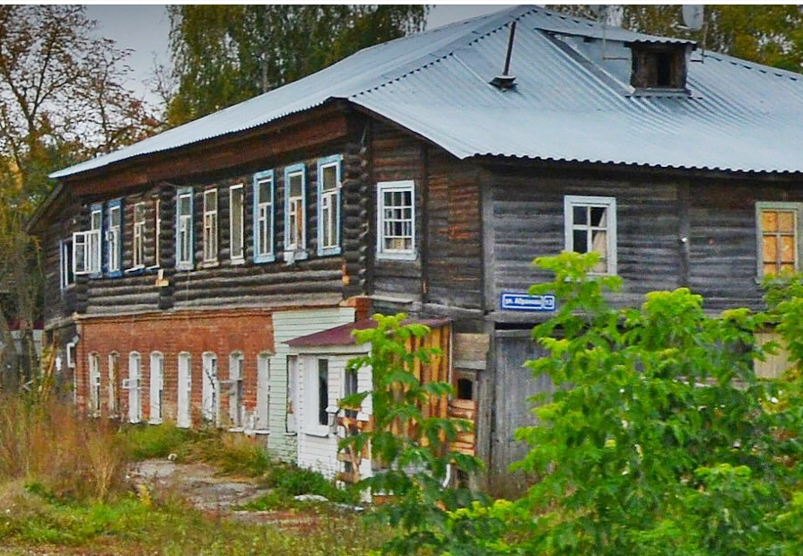 В Камешково прокурор добивается от органа местного самоуправления организовать снос аварийных домов
