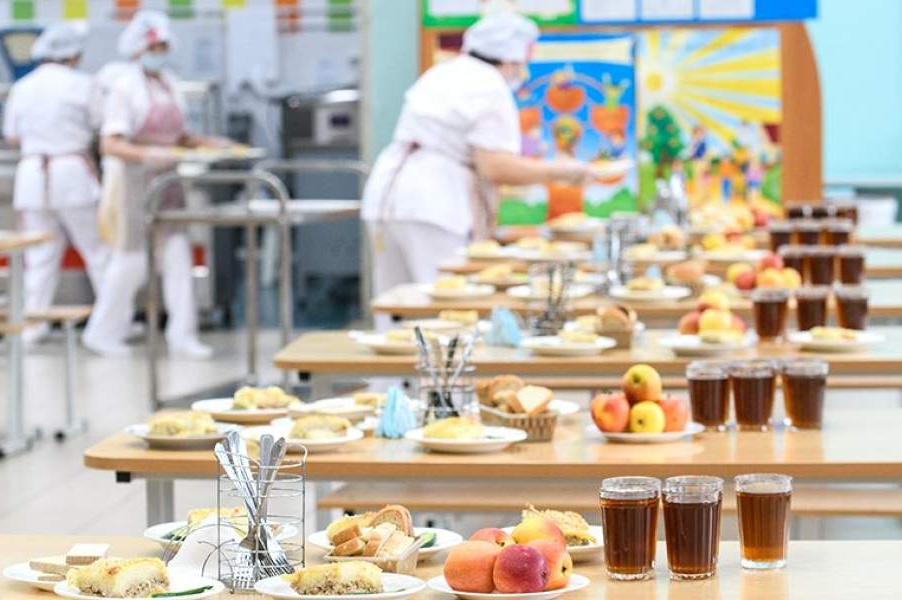 Когда детей в школах будут кормить здоровой едой?