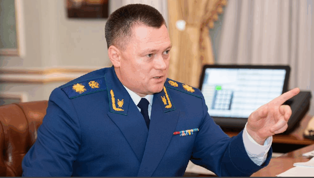 При смене председателя