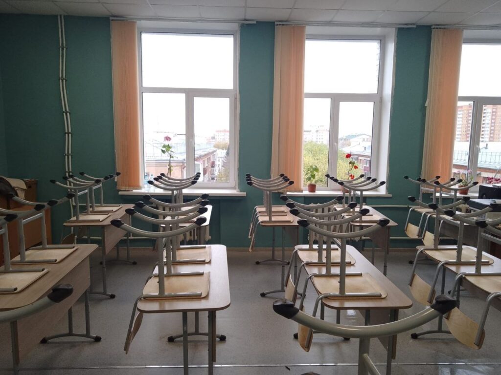 Во время ремонта школы