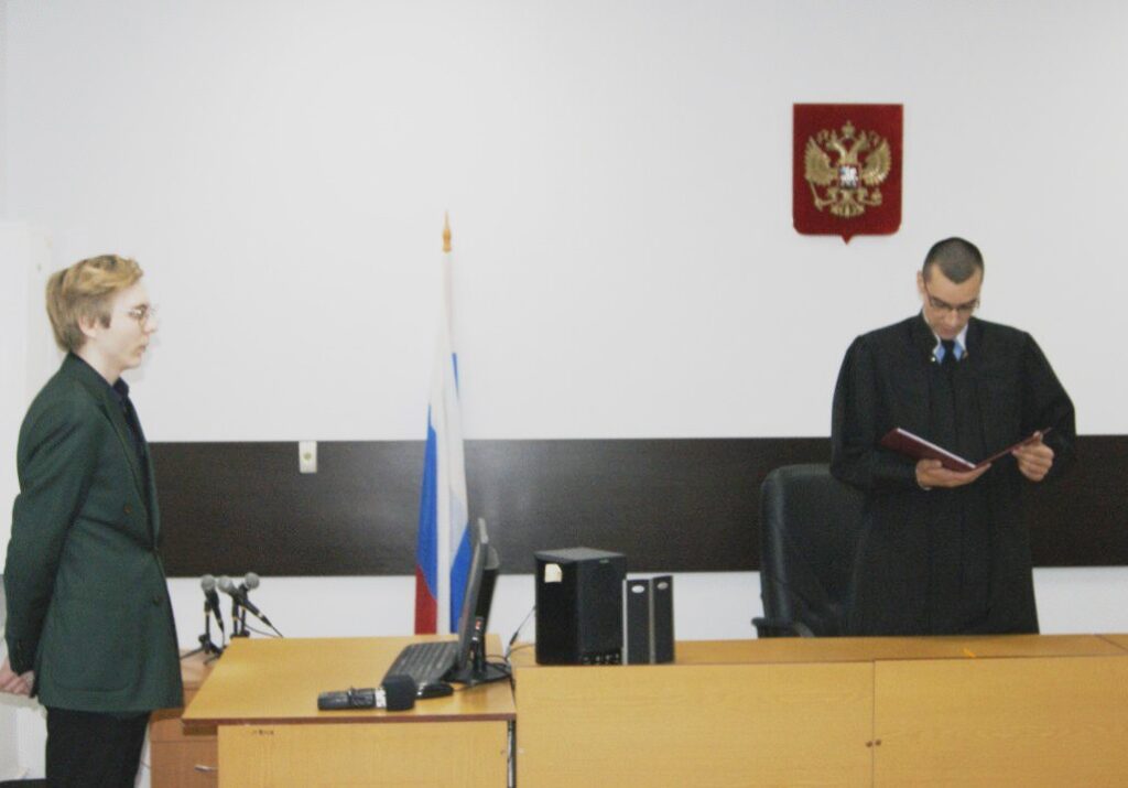 Поджигатель «белого дома» во Владимире получил 8 лет.
