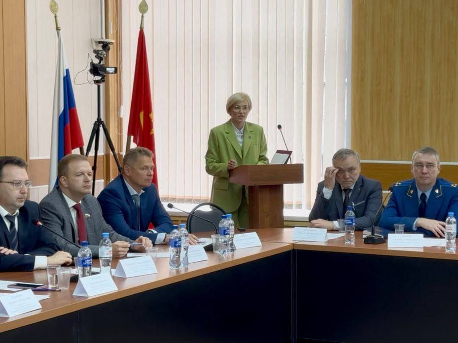 И вчерашние выборы окружных глав прошли по разнарядке