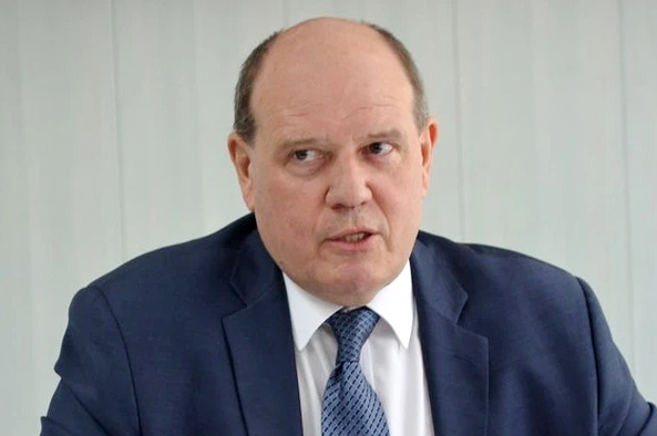 Губернатор Хинштейн увольняет чиновников с судимостью