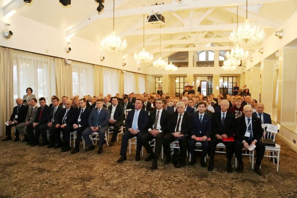 В Суздале обсуждают управление наземными беспилотниками.