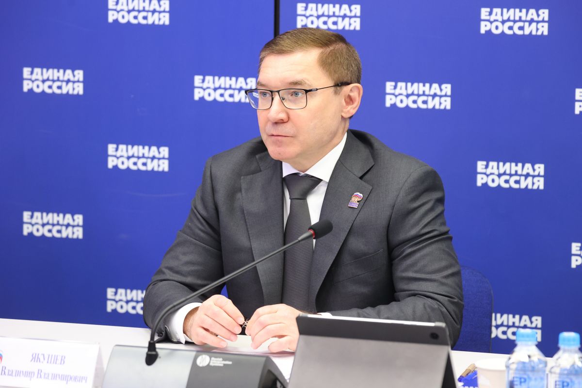 Якушев