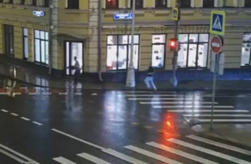 В Москве на Петровке повар из Владимирской области «ушатал» москвича