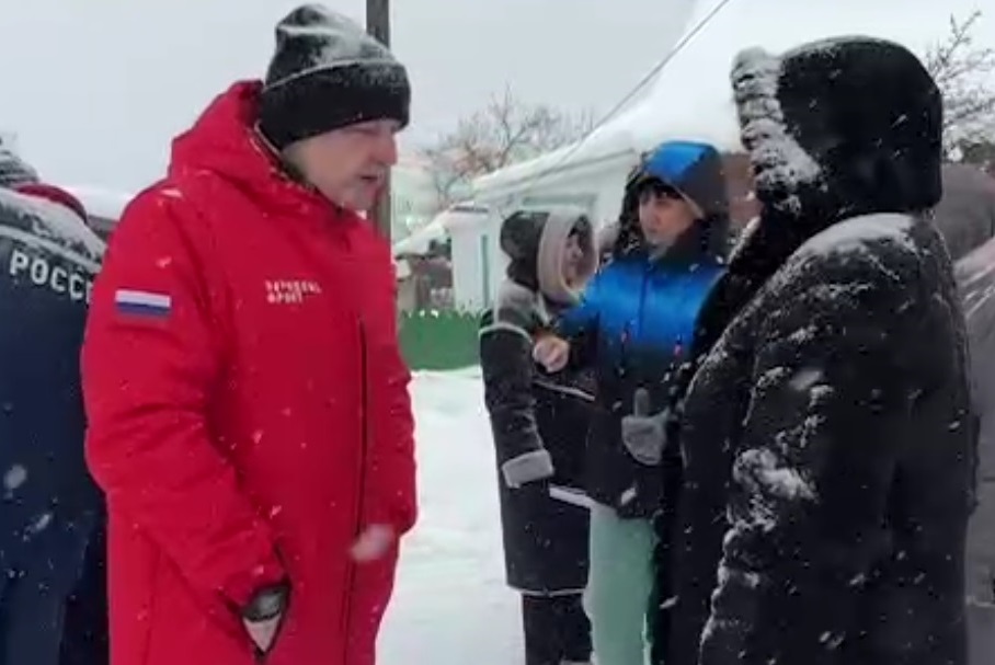 В домах +10 градусов. Жители Уршельского замерзают от холода