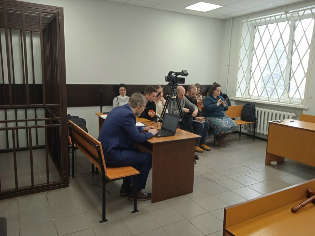 На суде по делу Янина обсудили его переписку о квартире в Испании