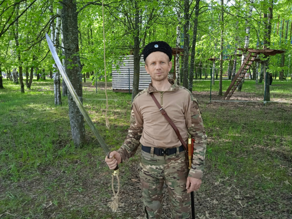 Жим лёжа, армрестлинг и выставка автомобилей. О фестивале «Доброспорт» во Владисмире
