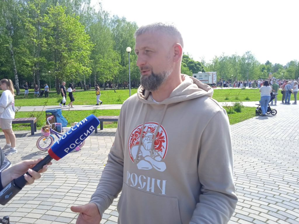 Жим лёжа, армрестлинг и выставка автомобилей. О фестивале «Доброспорт» во Владисмире