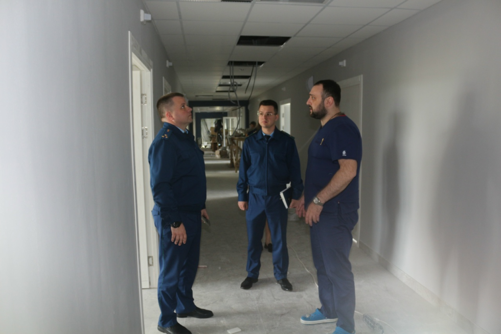 В Красном кресте отделения нейрохирургии и сочетанной травмы работают в сложных условиях