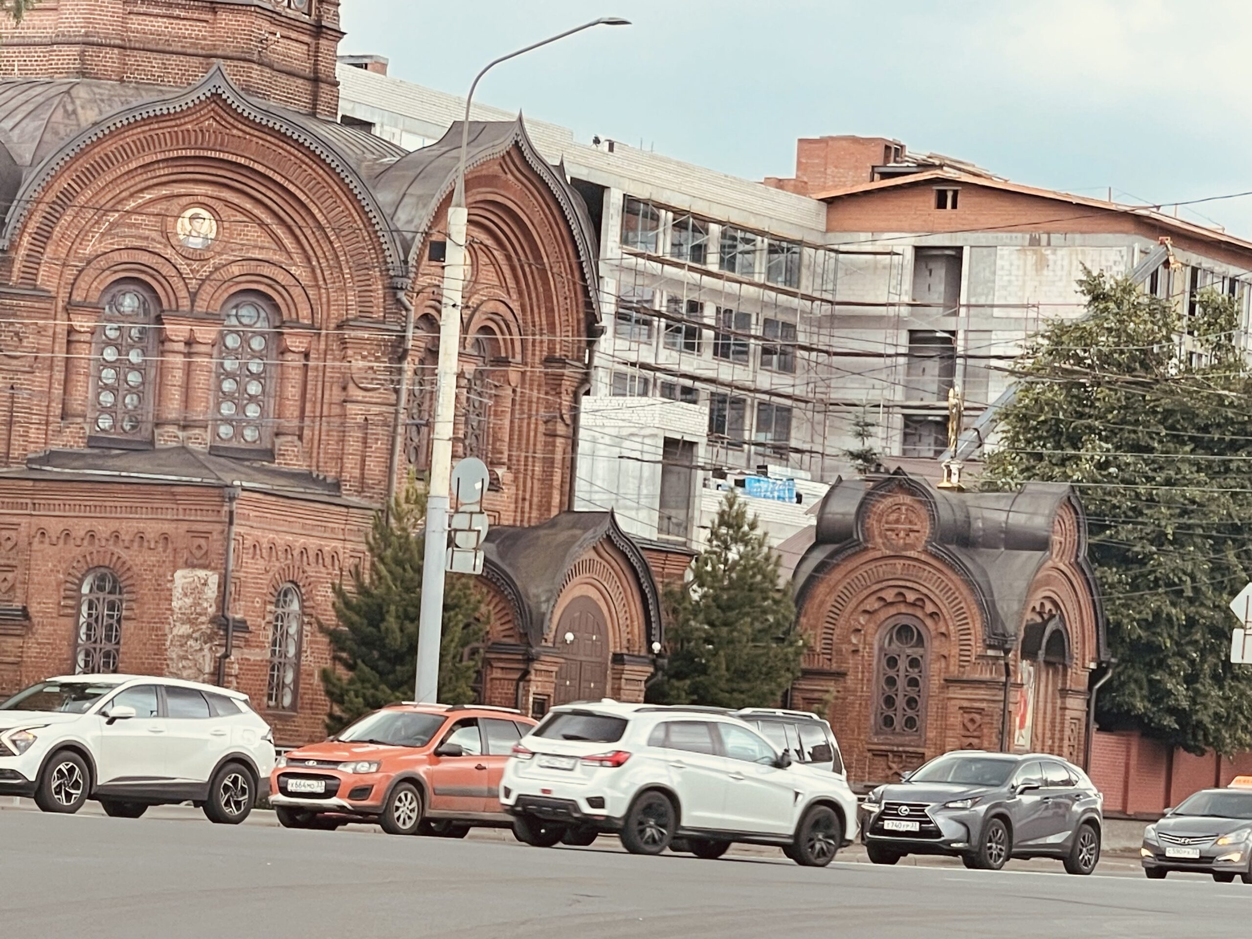  нализает на храм