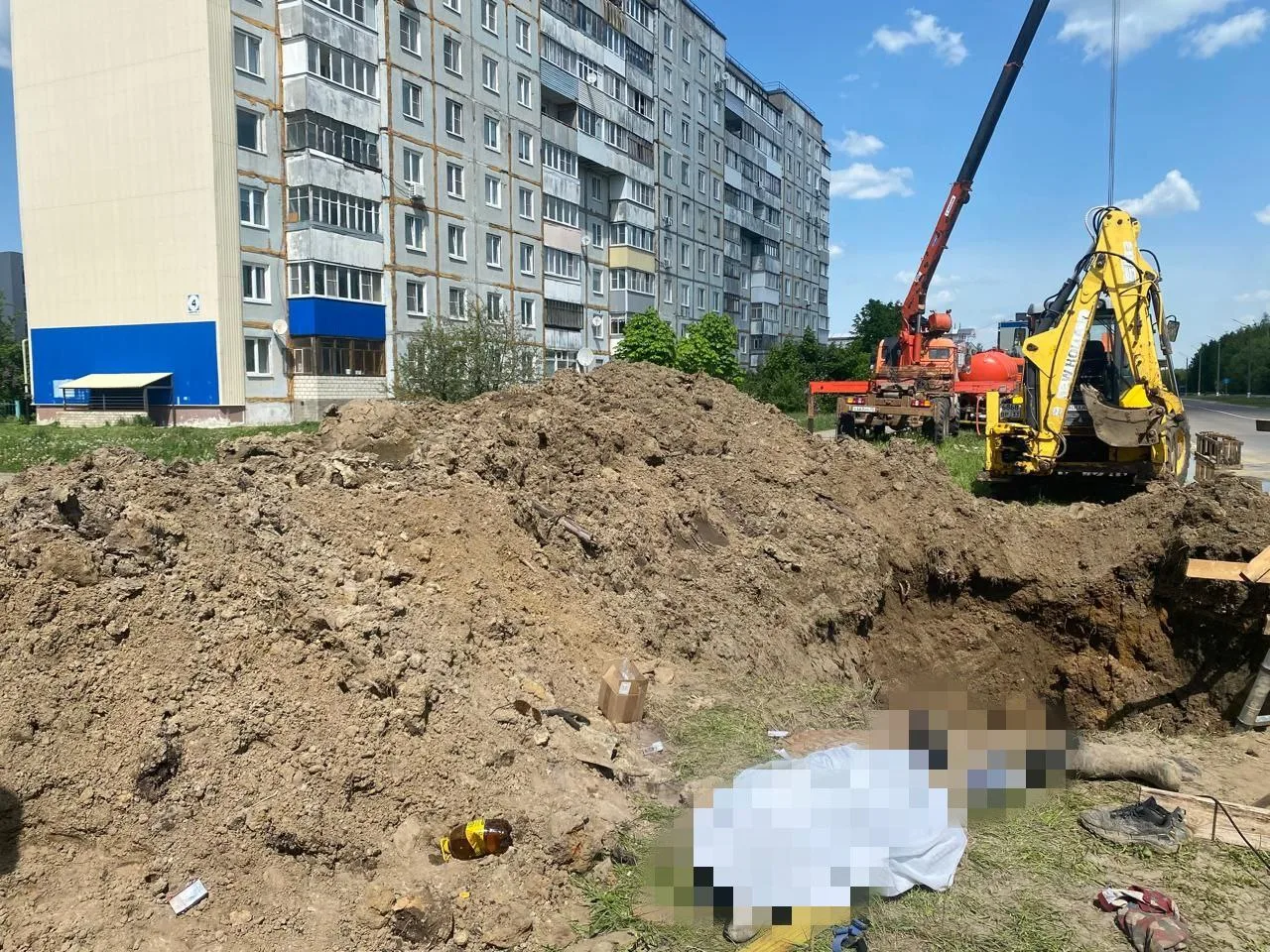 Радужный, гибель рабочего в траншее.